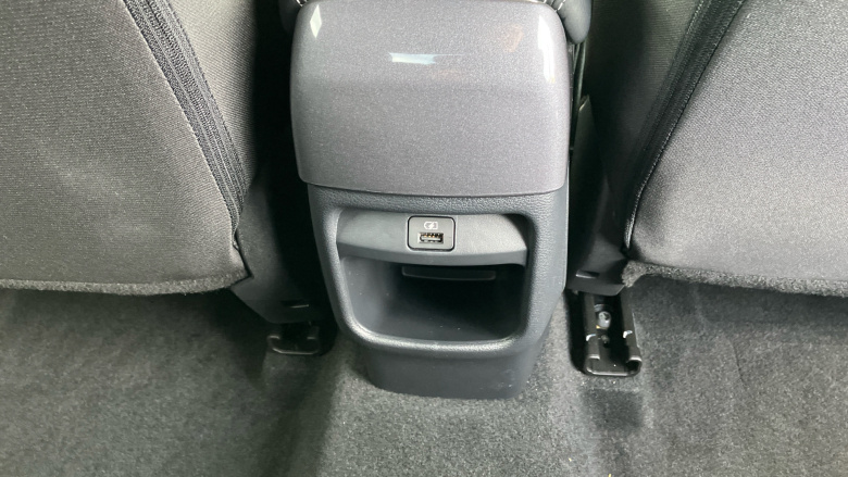 Nissan Juke 1.0 DiG-T 114 N-Connecta 5dr Petrol Hatchback